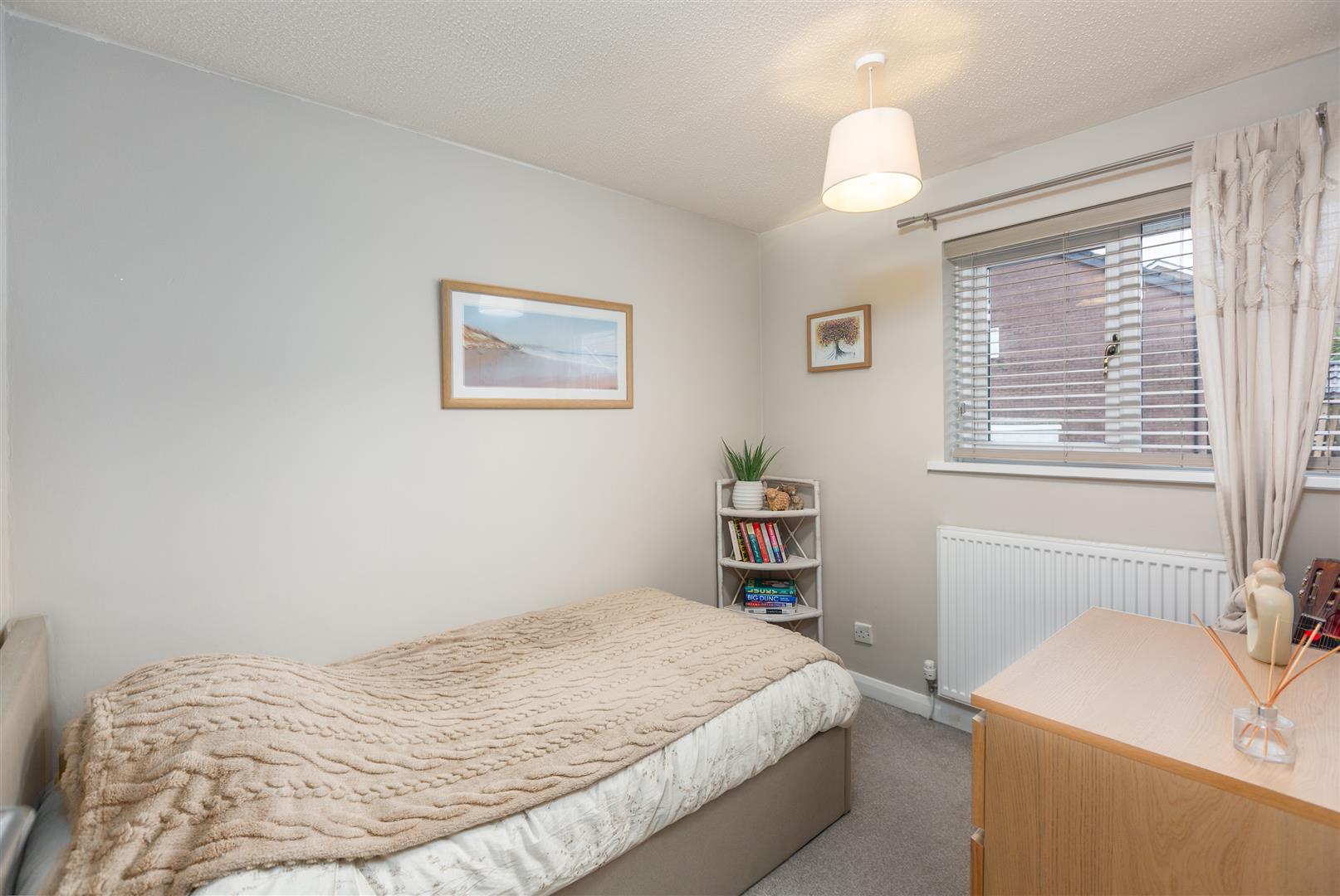 Heol Treffynnon, Parc Gwernfadog, Swansea, SA6 6SE